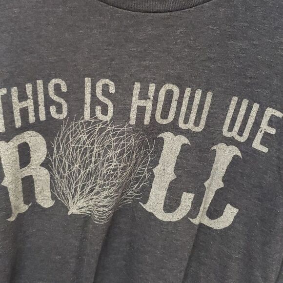 Mens Graphic Crewneck tee "this is how we roll" sz XL GUC - Picture 2 of 6